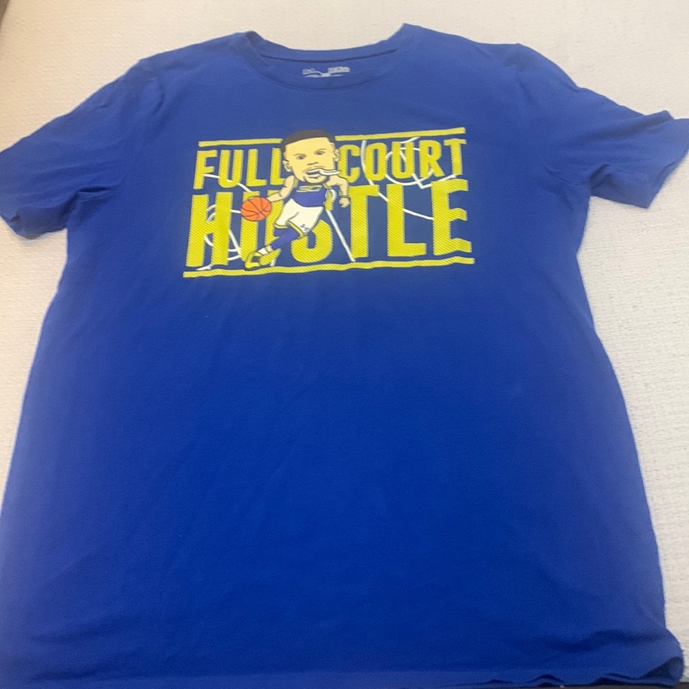 EUC UnderArmour tee shirt